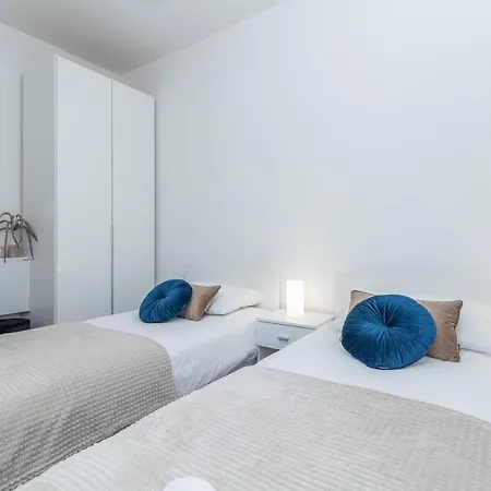 A&r - Seget Apartman