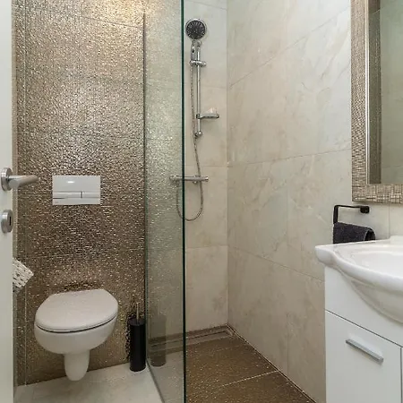 A&r - Seget Трогир